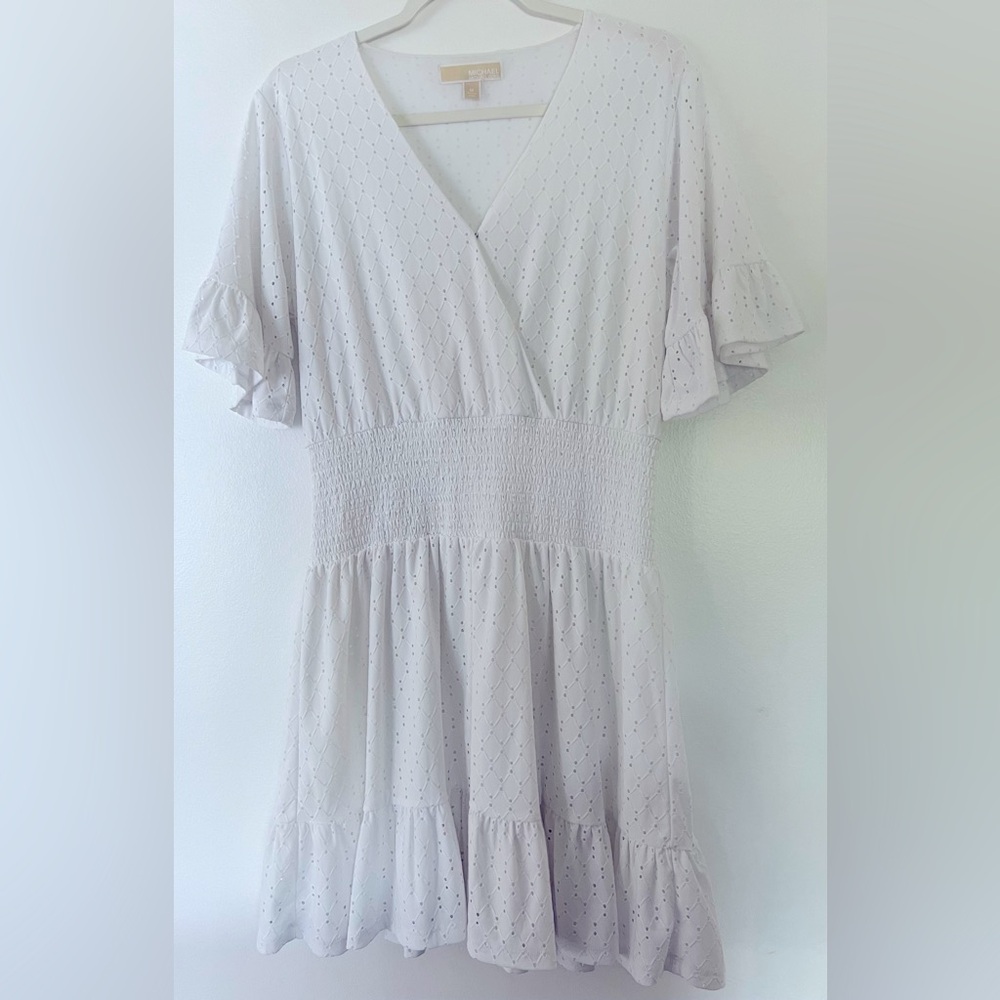 MICHAEL MICHAEL KORS
Eyelet Smocked Dress ⭐️